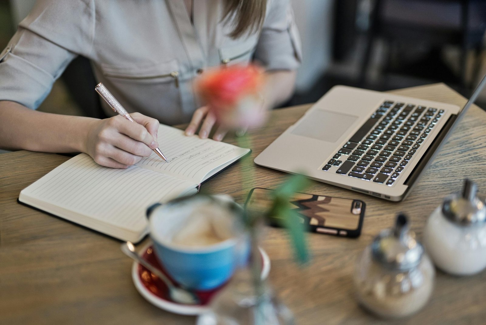 human like ai content briefs for wordpress my process to avoid generic output featured image